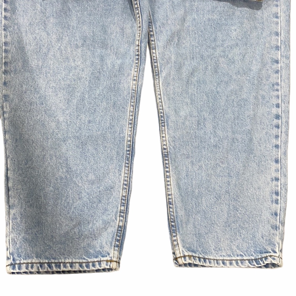 ASOS DESIGN Petite High Rise Mom Jeans, Lightwash - Picture 9 of 9
